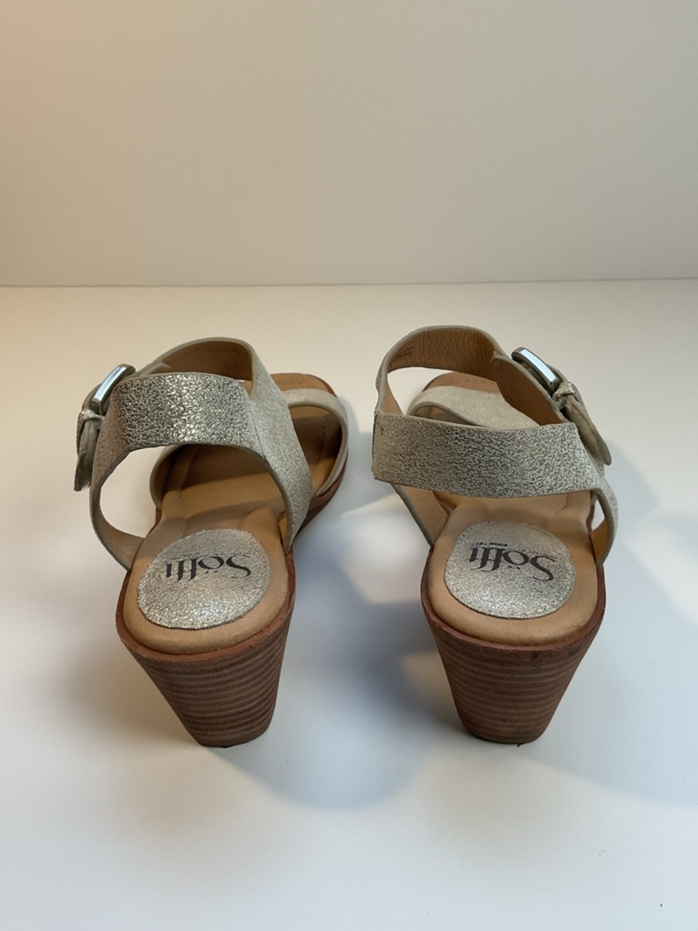 Sofft Gold Wedge Sandals Glitter Comfort Chic Summer Size 7.5M - Picture 8 of 11